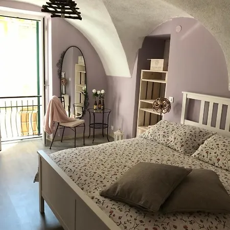 Alojamento de Acomodação e Pequeno-almoço La Paramira 3*