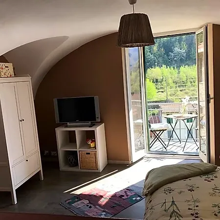 La Paramira Bed & Breakfast